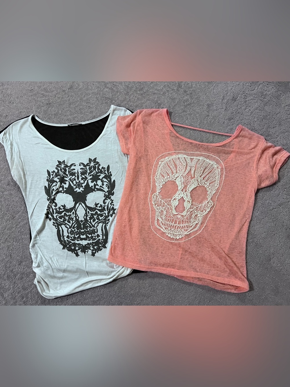 EUC! Lot of 2 Women’s Skull “Open-Back” Tops Size Large